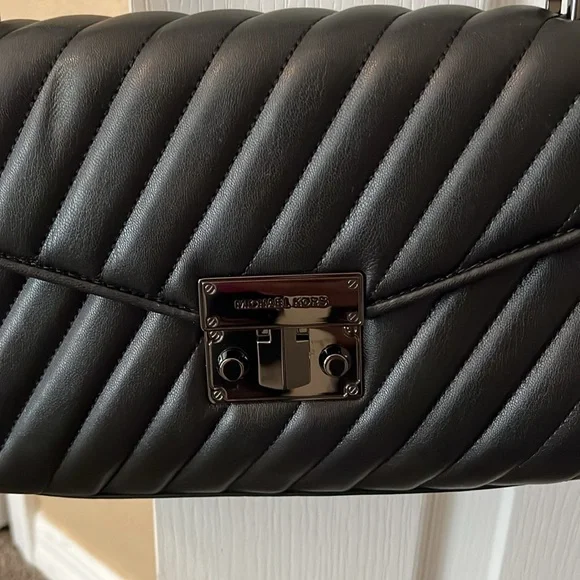 Brand new Michael Kors bag the rose style medium - Picture 2 of 7